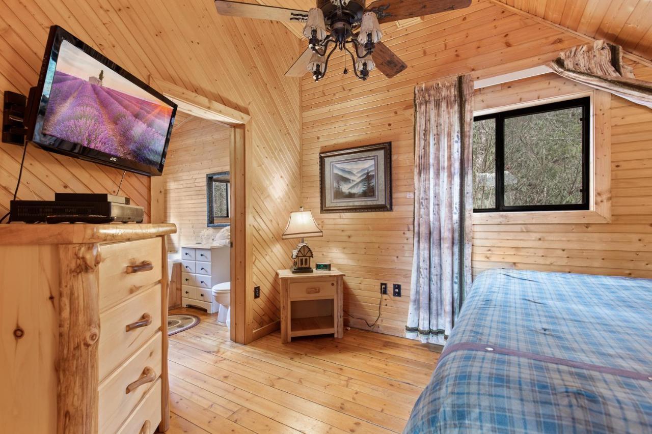 Dreams&Streams, 2 Bedrooms, Jetted Tub, Pool Table, Arcade, Sleeps 8 Gatlinburg Exterior foto